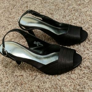 Kelly and Katie black satin sling back 7.5